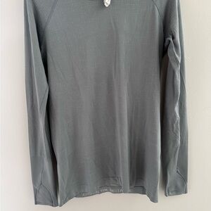 lululemon athletica  swiftly Subtle Patterned Gray Long Sleeve Tee